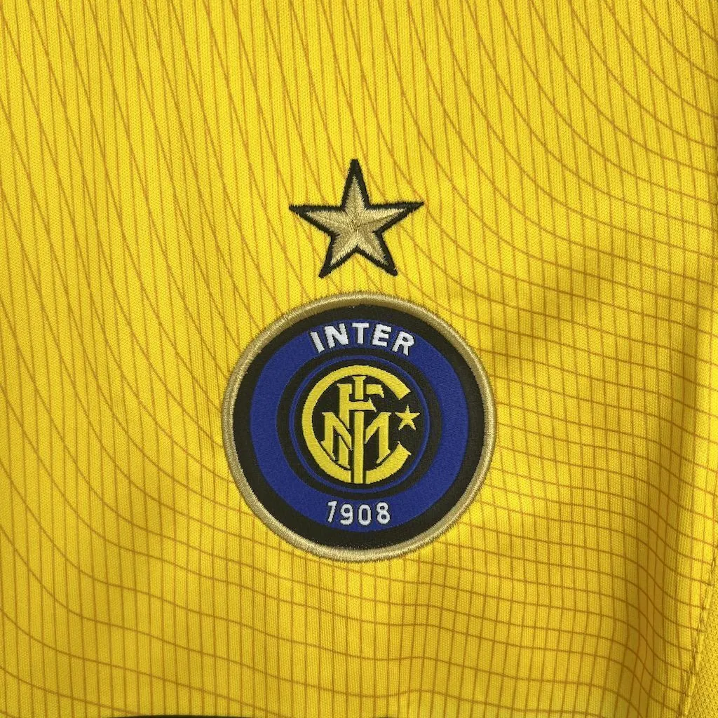 02-03 Inter Milan third away 9