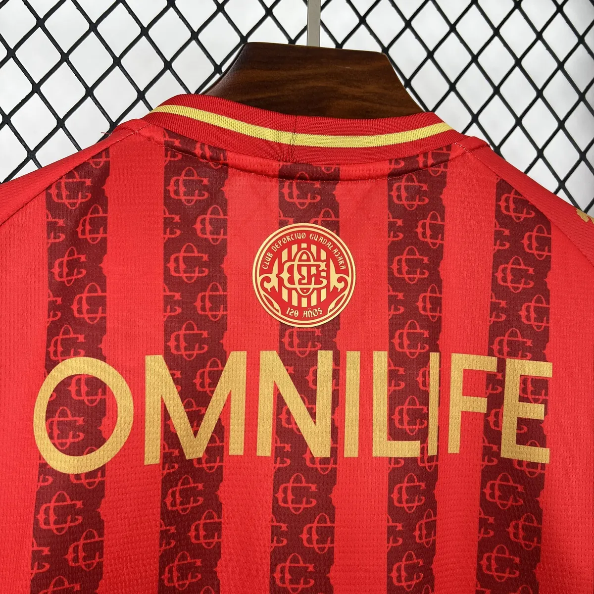 26-27 Chivas Mens Red Special Edition Kit Soccer T-Shirt AAAAJersey Supply Yupoo 8