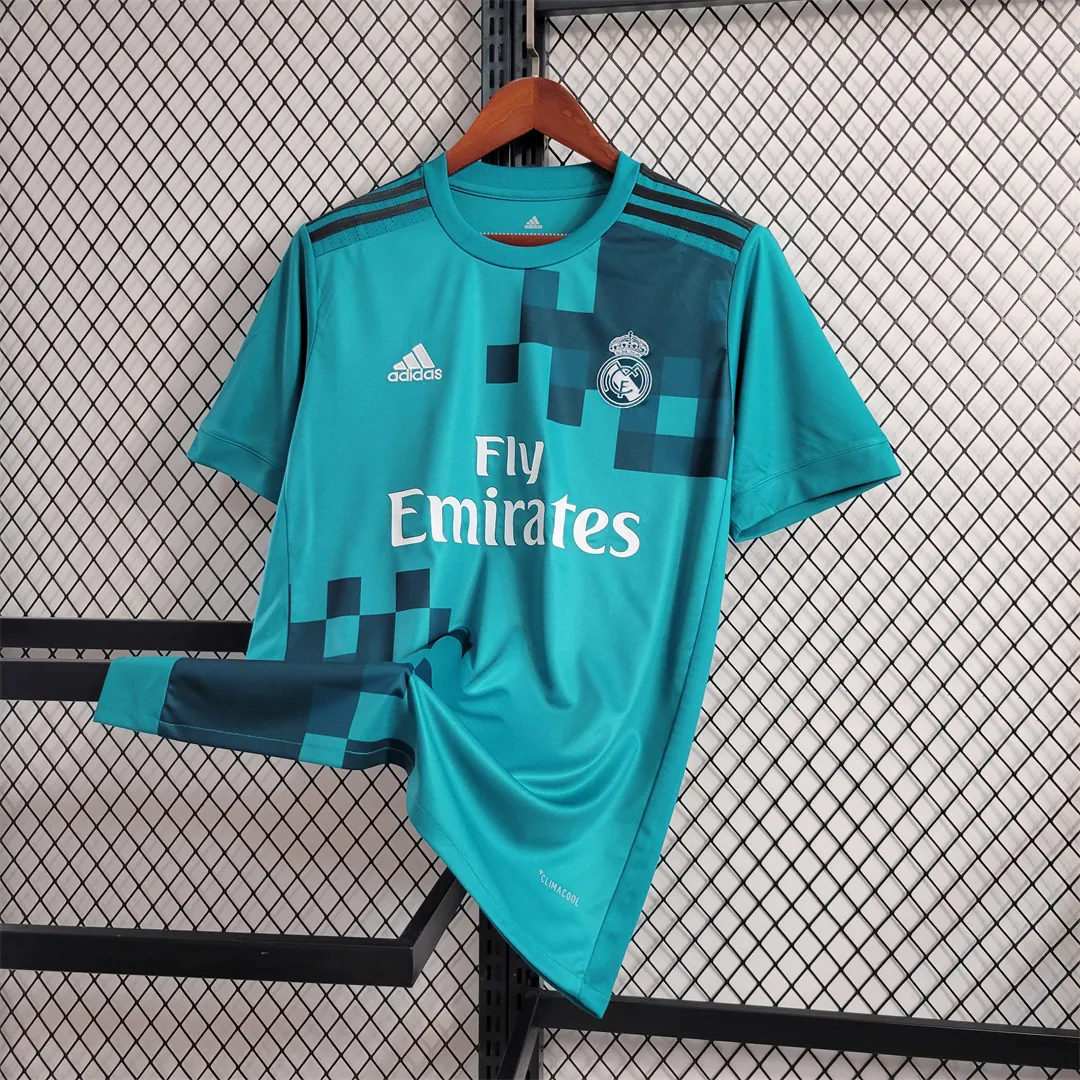 17-18 Real Madrid third away 7