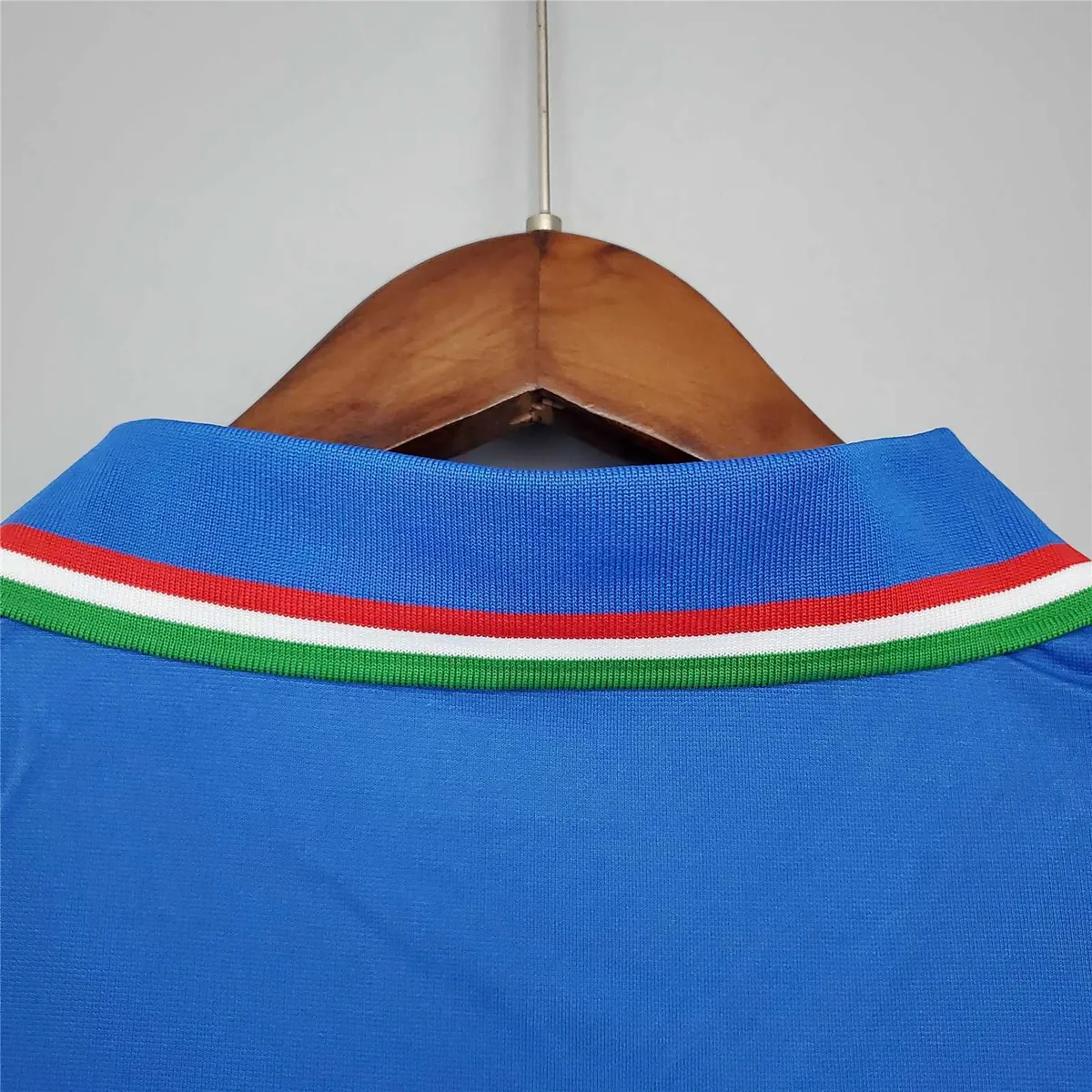 1982 Italy home 5