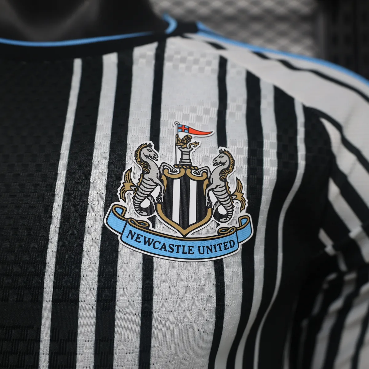 26-27 Newcastle United Home Kit Player Version Football Long Sleeve Shirt AAAAJersey Supply Yupoo 9 9