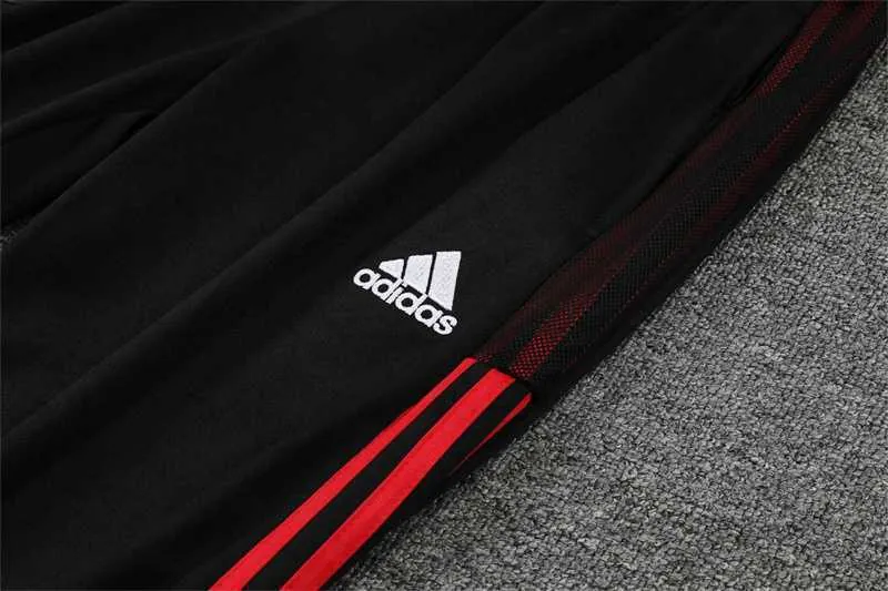 Manchester United Polo red crew neck 15