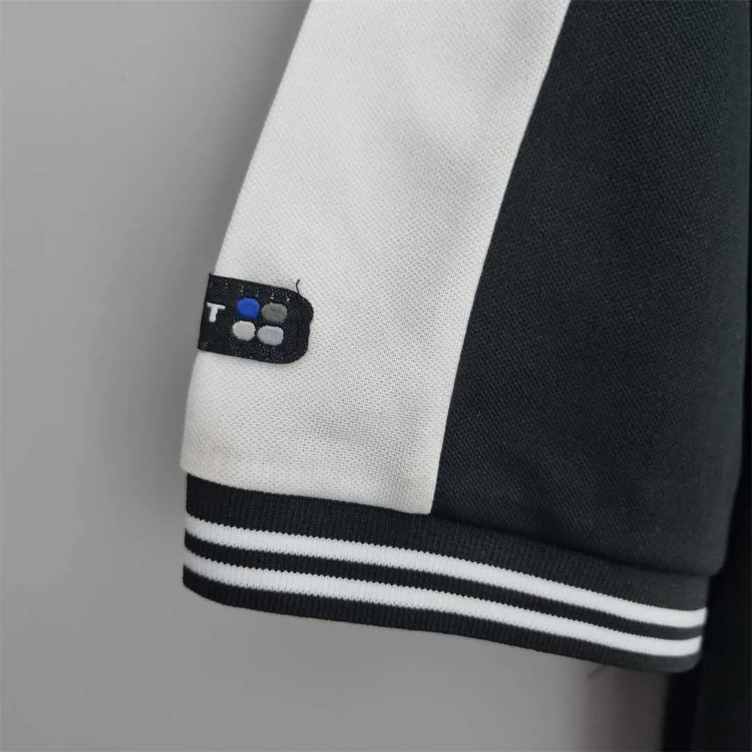 99 Colo-Colo away 7