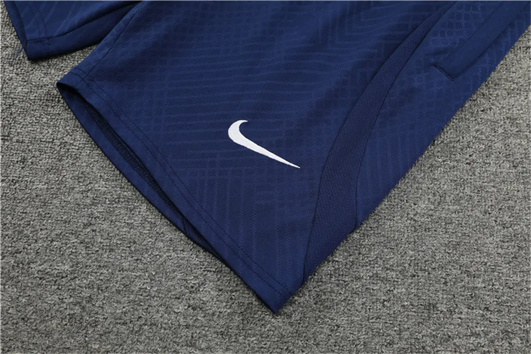 22-23 PSG training suit gray1684405096000 11