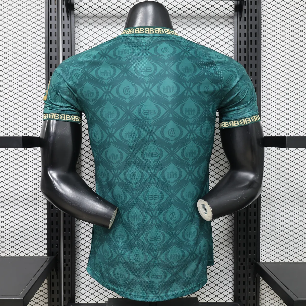 26-27 Real Madrid Mens LV Collaboration Edition Football T-Shirt AAAAJersey Wholesale Yupoo 4