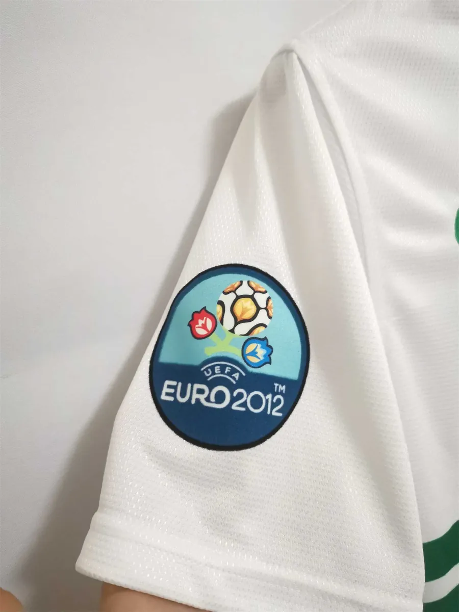 2012 Portugal away white 11