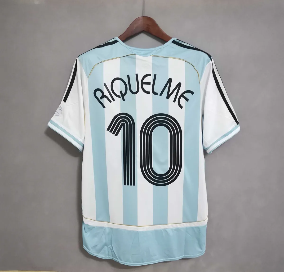 2006 Argentina home 5