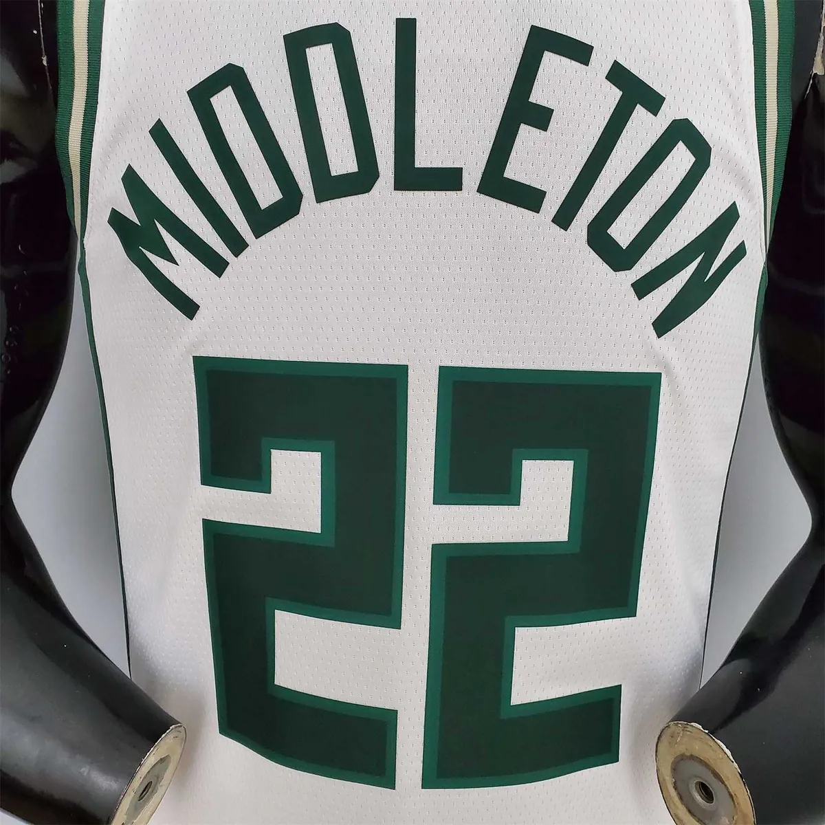 2022 Middleton #22 Bucks White 3