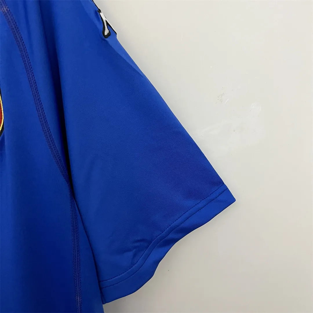 2000 Italy home blue 7