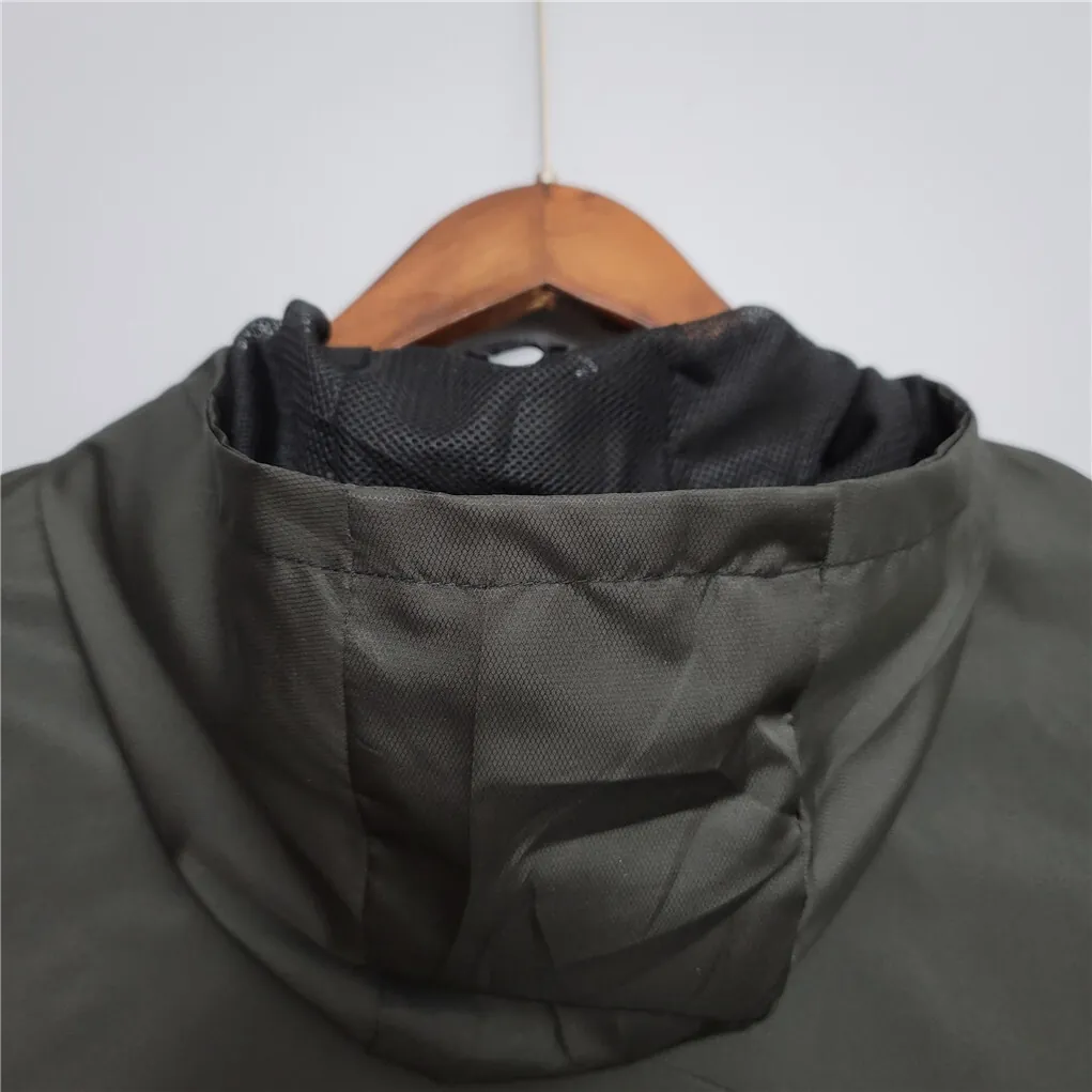 20-21 Germany black windbreaker 2