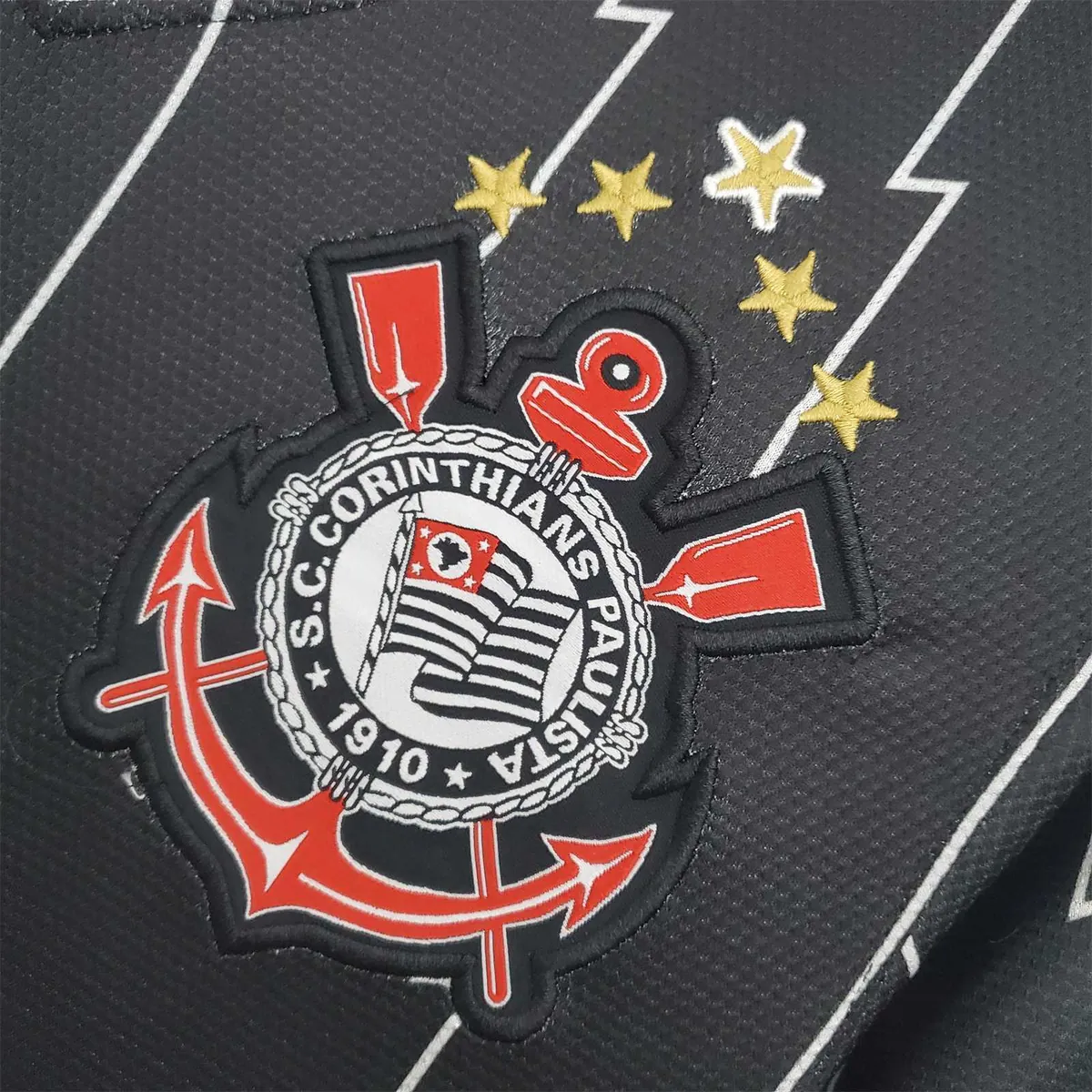 11-12 Corinthians away 4