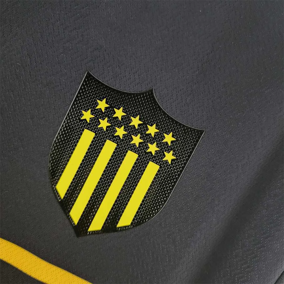 22-23 Peñarol third away 6