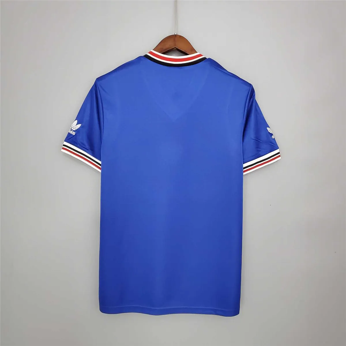 85-86 Manchester United away - 3 2