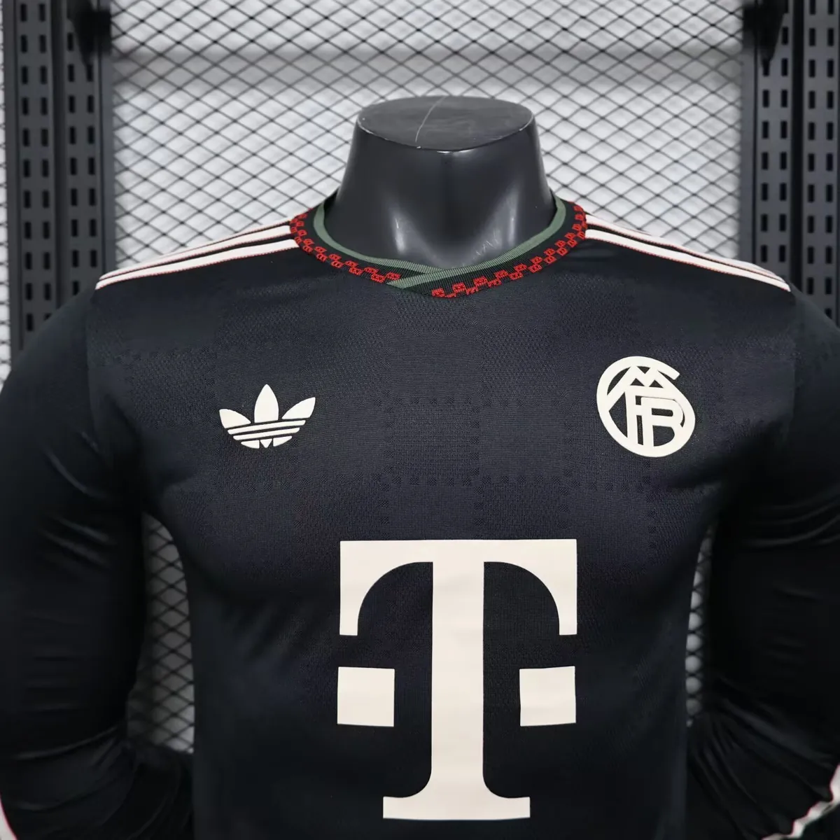 25-26 Bayern Munich Third Away Kit Player Version Soccer Long Sleeve Shirt AAAAJersey Supply Yu 4