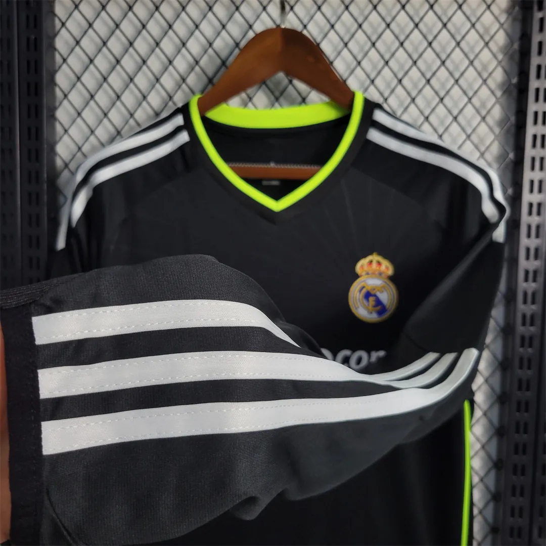 10-11 Real Madrid away long sleeve 1