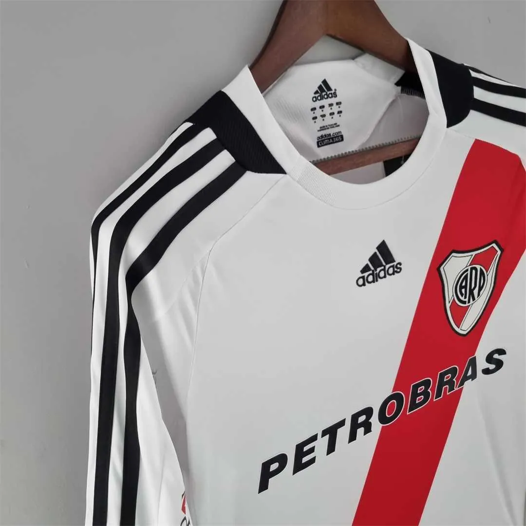 09-10 River Plate home long sleeve 12