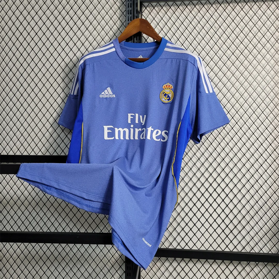 13-14 Real Madrid away 9