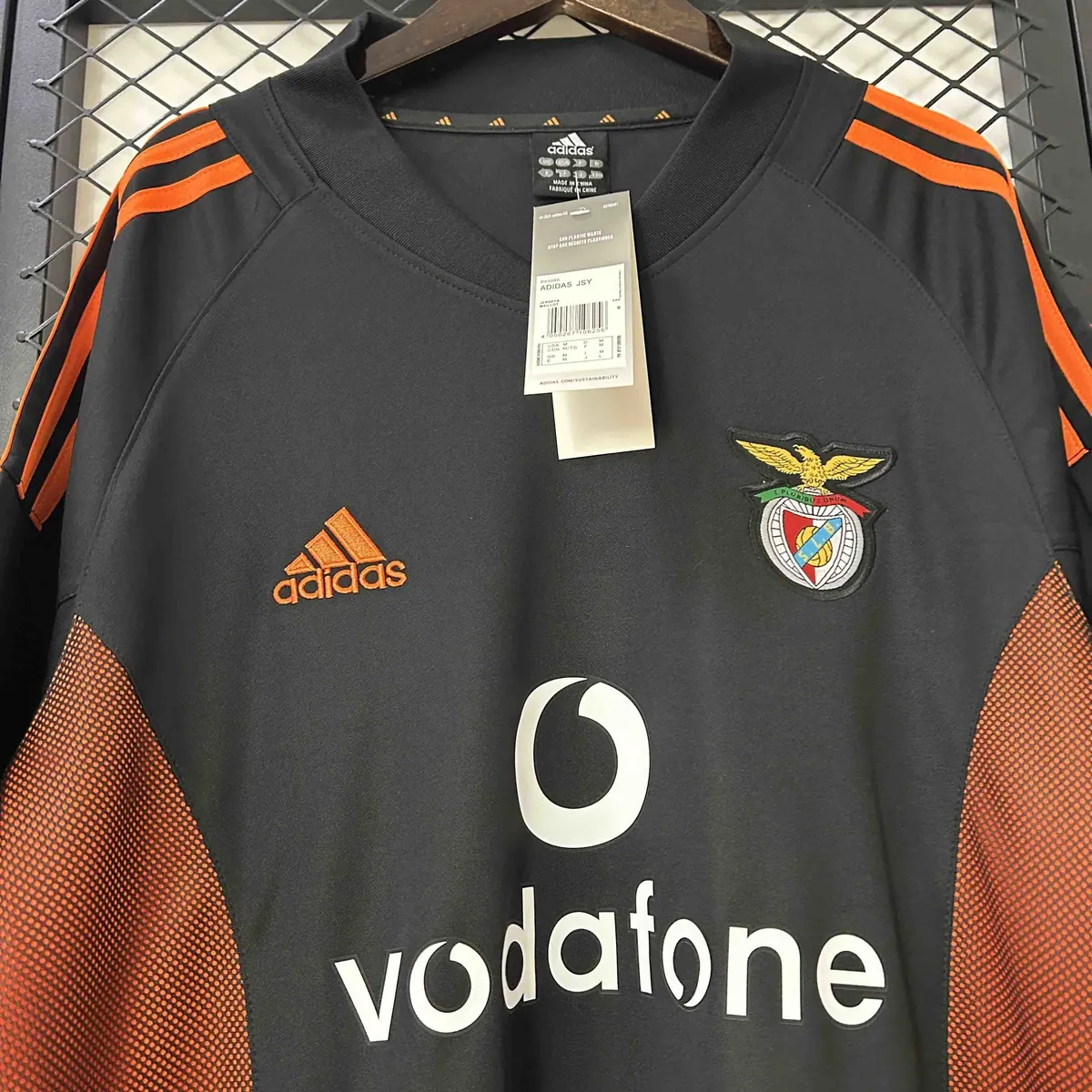 02-03 Benfica Away Retro Kit Vintage Shirt AAAAJersey Supplier Yupoo 1