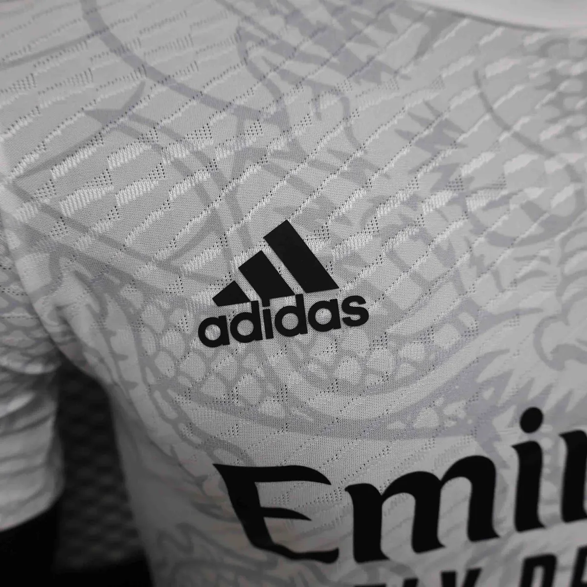 24-25 Real Madrid White Dragon Special Edition Player Version Shirt AAAAJersey Yupoo 3