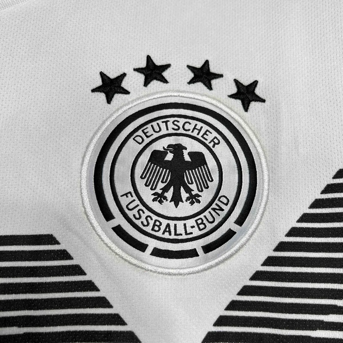 2018 Germany Home Retro Kit Vintage Shirt AAAAJersey Wholesale Yupoo 5