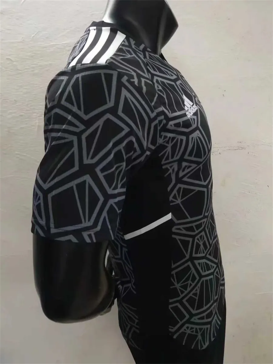 2022 Algeria Goalkeeper Players Edition 5