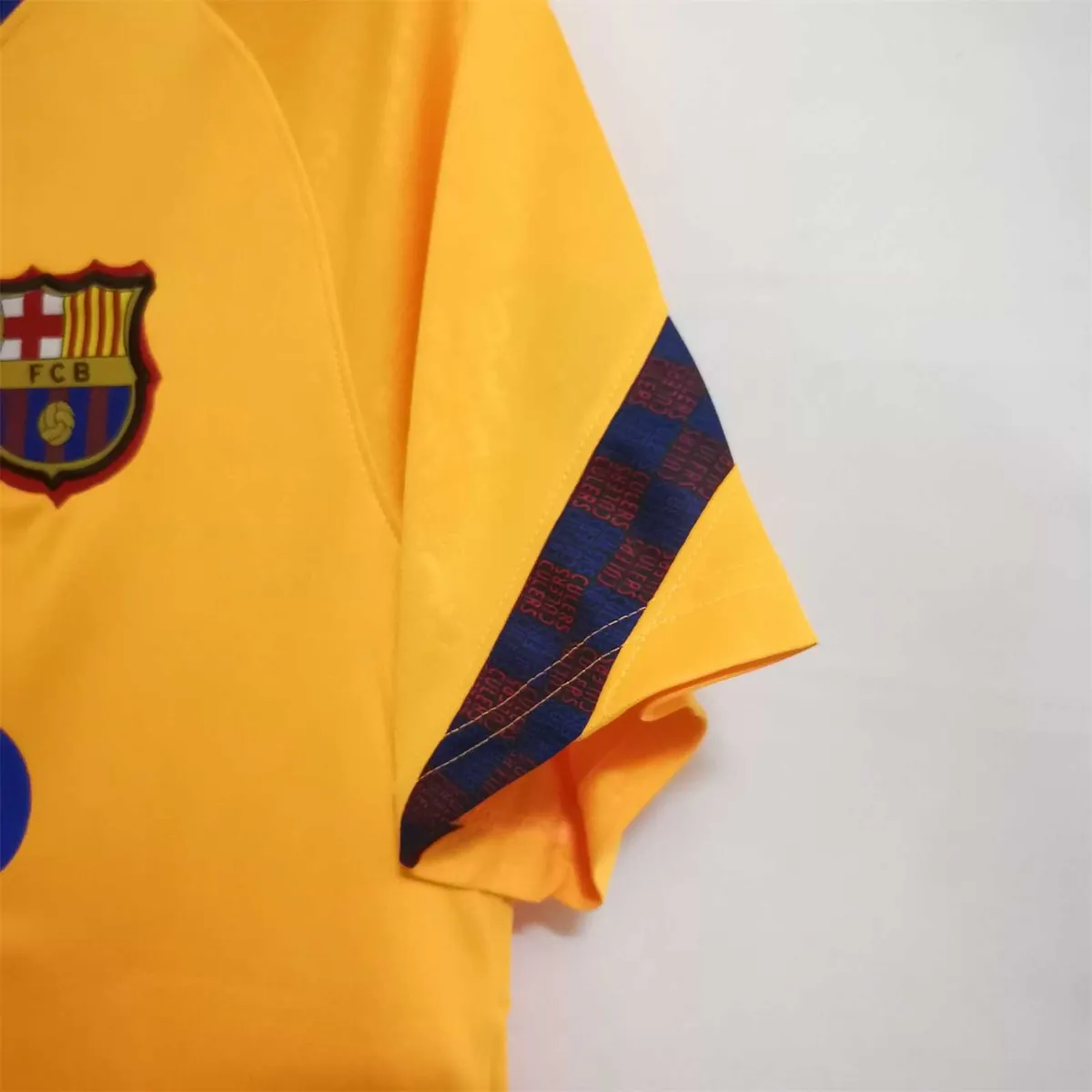 22-23 Barcelona training kit 2