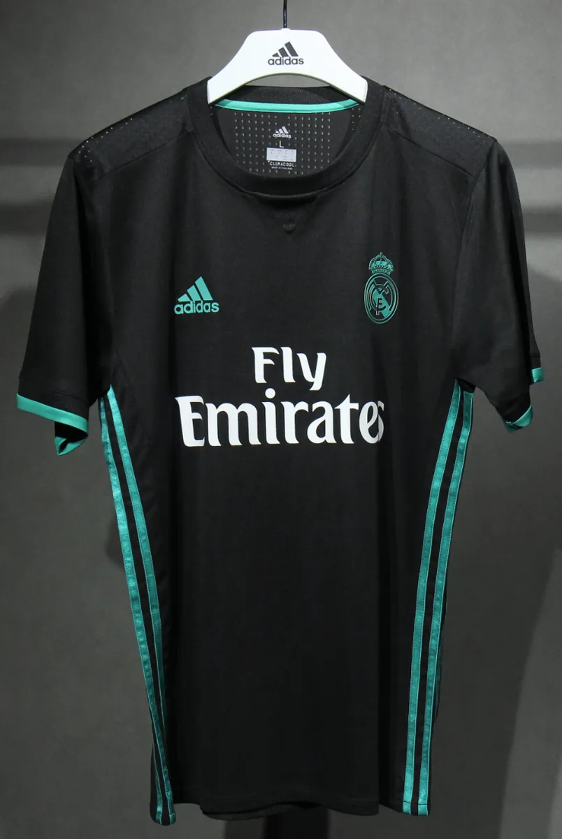 17-18 Real Madrid Away Retro Kit Vintage Player Version Sino Shirt AAAAJersey Dropship Yupoo 3