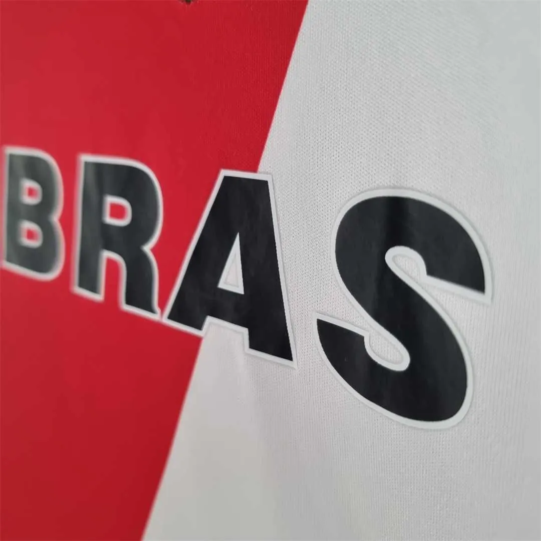 09-10 River Plate home long sleeve 9