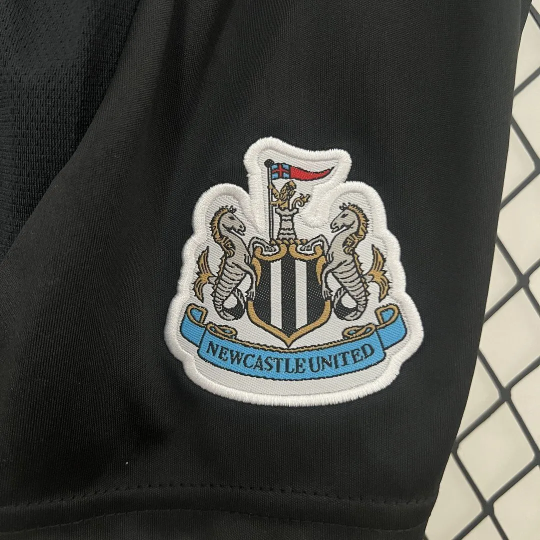 24-25 Newcastle United Home Kid Kits Youth Apparels Football AAAAJersey Yupoo 4