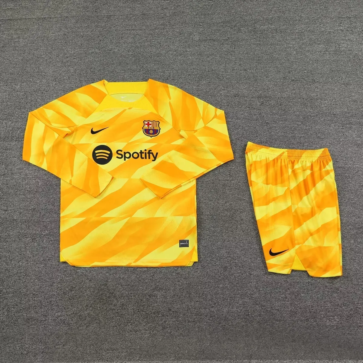 23-24 Barcelona Goalkeeper Long Sleeve Soccer Jerseys Yupoo 1
