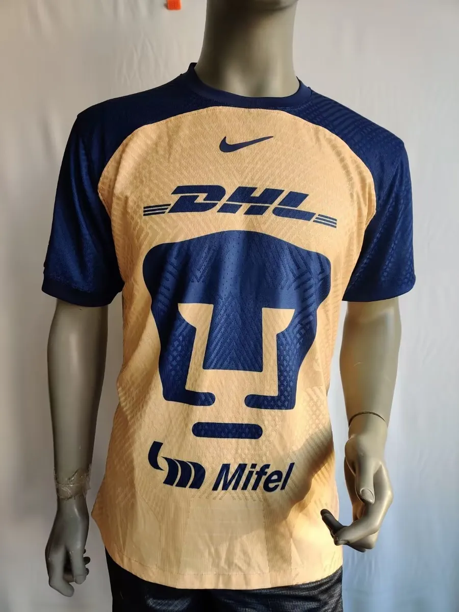 22-23 Pumas home player version 2