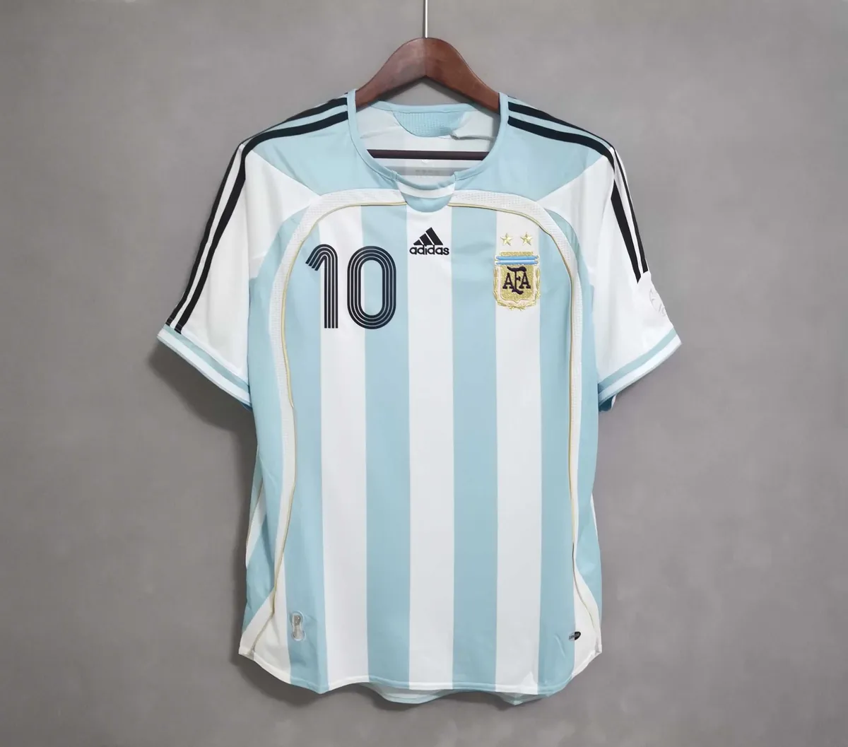 2006 Argentina home 15