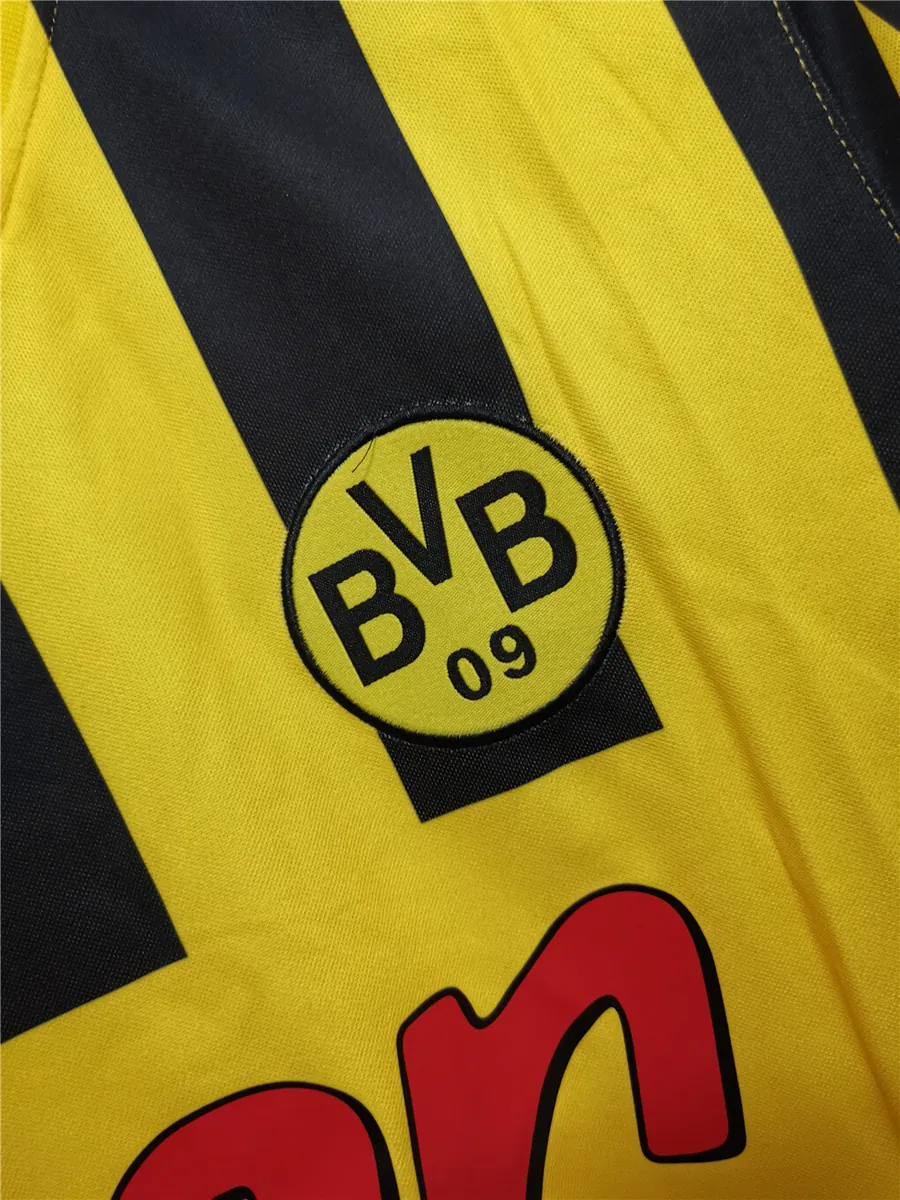 2000 Dortmund home yellow 5