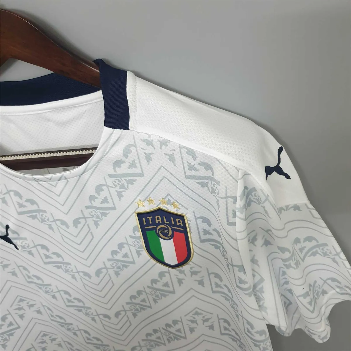 2020 Italy away white 2