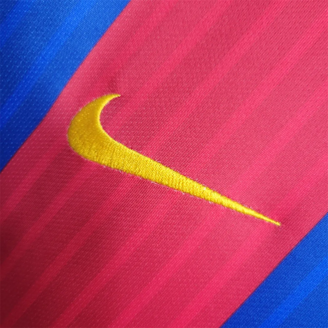 16-17 Barcelona home 6