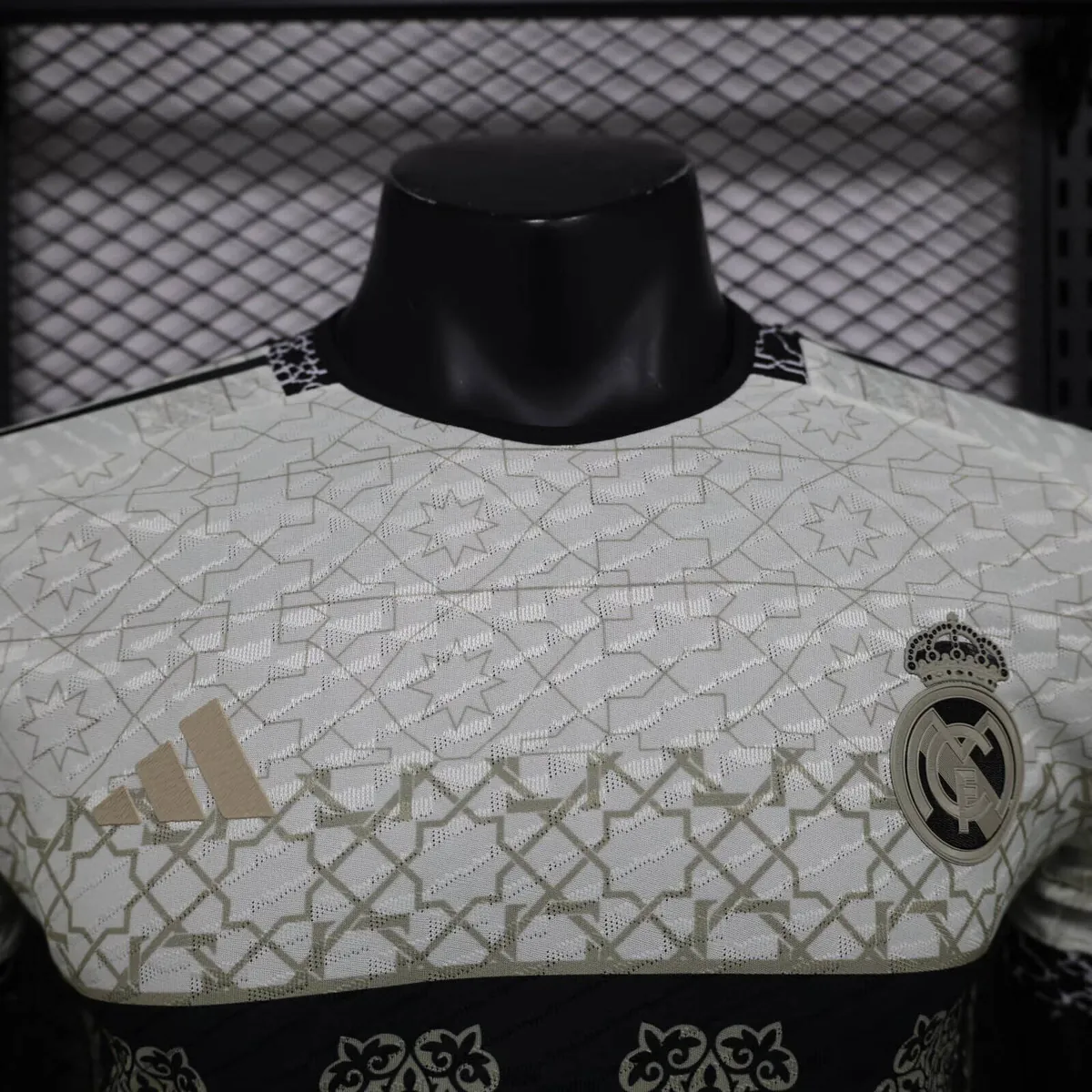 24-25 Real Madrid Special Edition White Mandala Player Version Shirt Sport AAAAJersey Yupoo 2