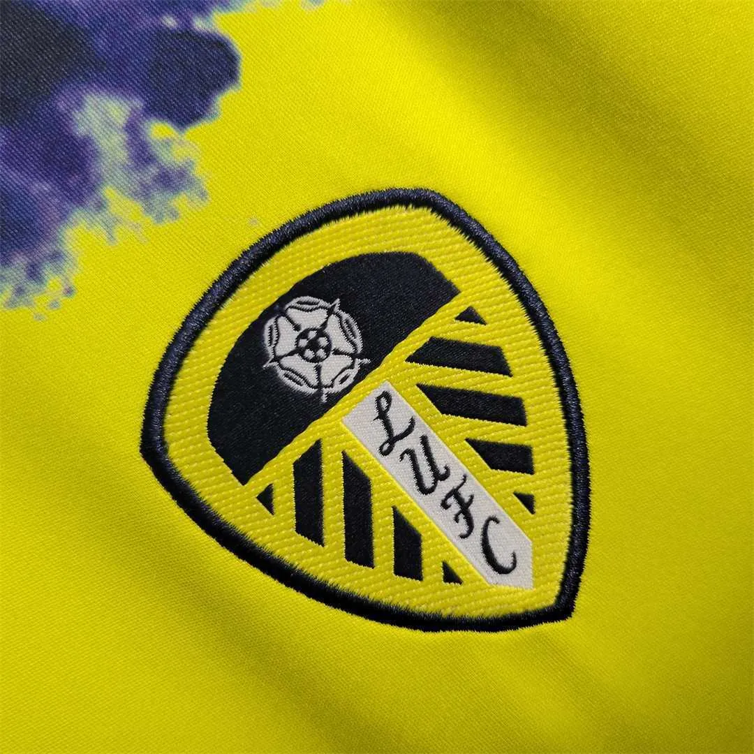 22-23 Leeds United away 5