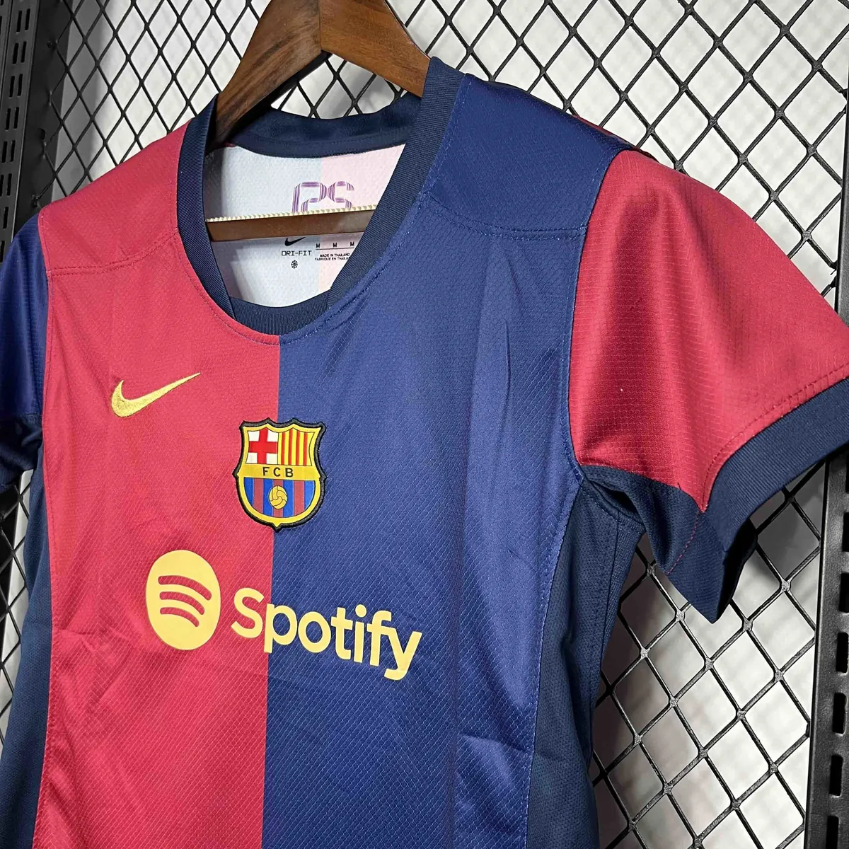 24-25 Barcelona Home Women Kit Football Uniform AAAAJerseys Dropshipping Yupoo 3