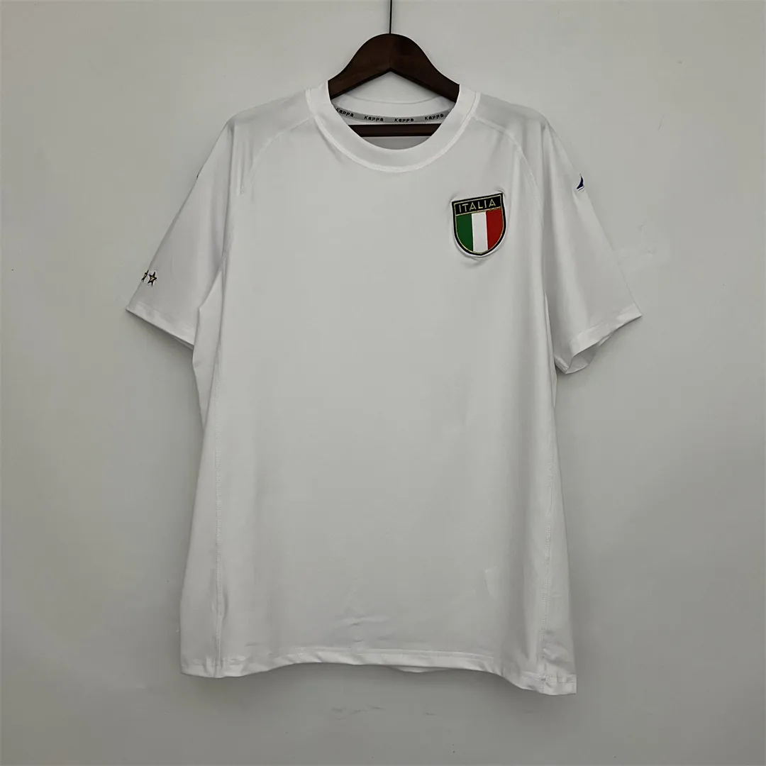 2000 Italy away white 8