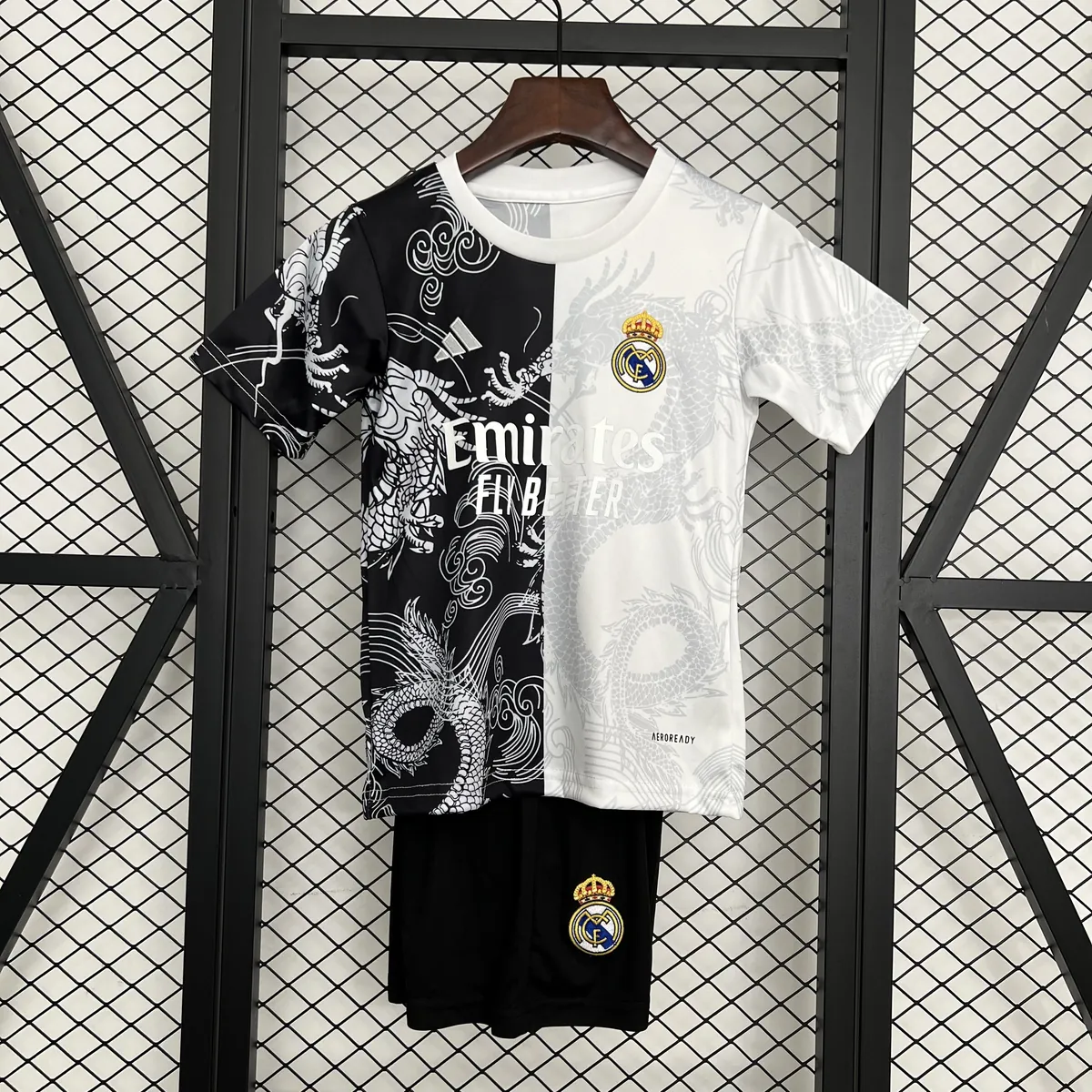 25-26 Real Madrid Special Edition Kids Kit Futbol Youth Apparels Dragon AAAAJersey Supply Yupoo 5