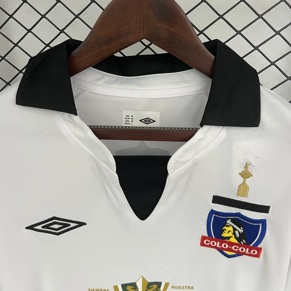 2013 Colo Colo Home Retro Kit Vintage Shirt Soccer AAAAJersey Wholesale Yupoo 3