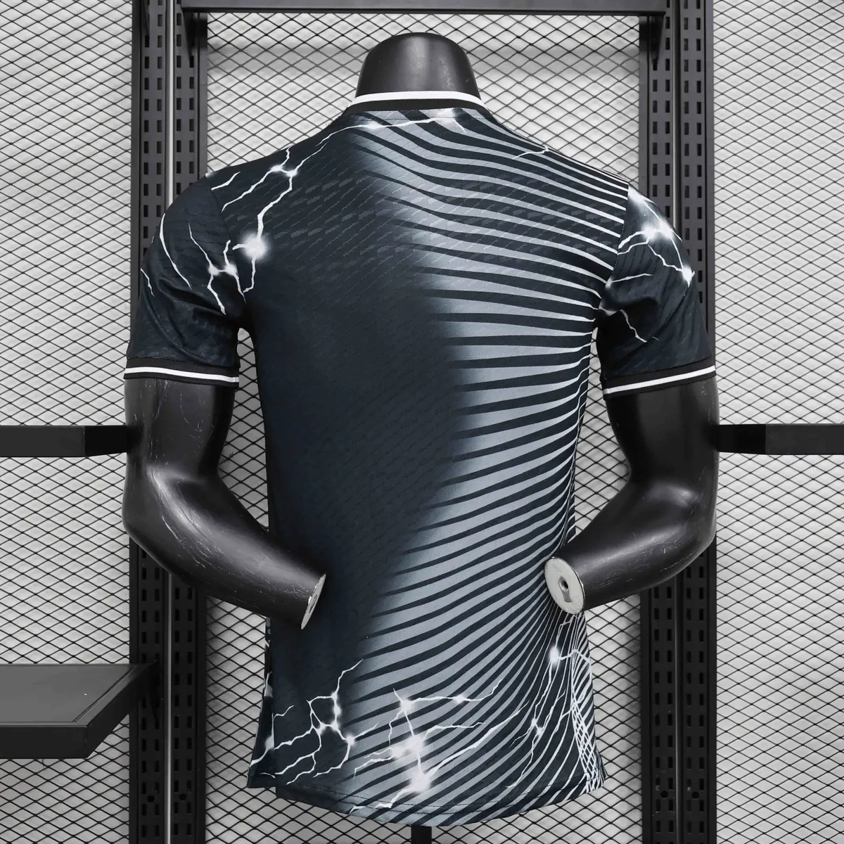 24-25 Real Madrid Black Jaguar Special Edition Player Version Shirt Soccer AAAAJersey Yupoo 2