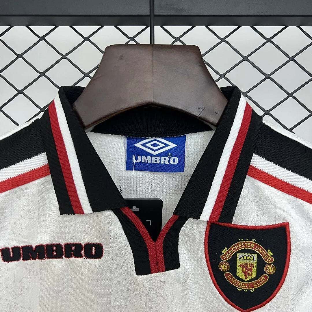97-98 Manchester United Away Retro Kid Kits Youth Apparels Soccer AAAAJersey Yupoo 5