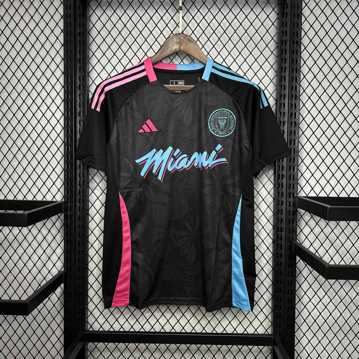 24-25 Inter Miami Special Edition Black Kit Soccer Uniform AAAAJerseys Dropshipping Yupoo 6