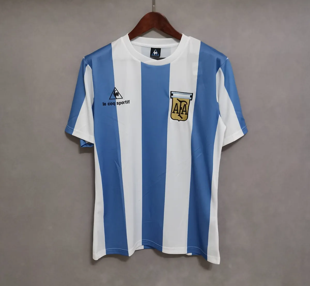 1985 Argentina home 8