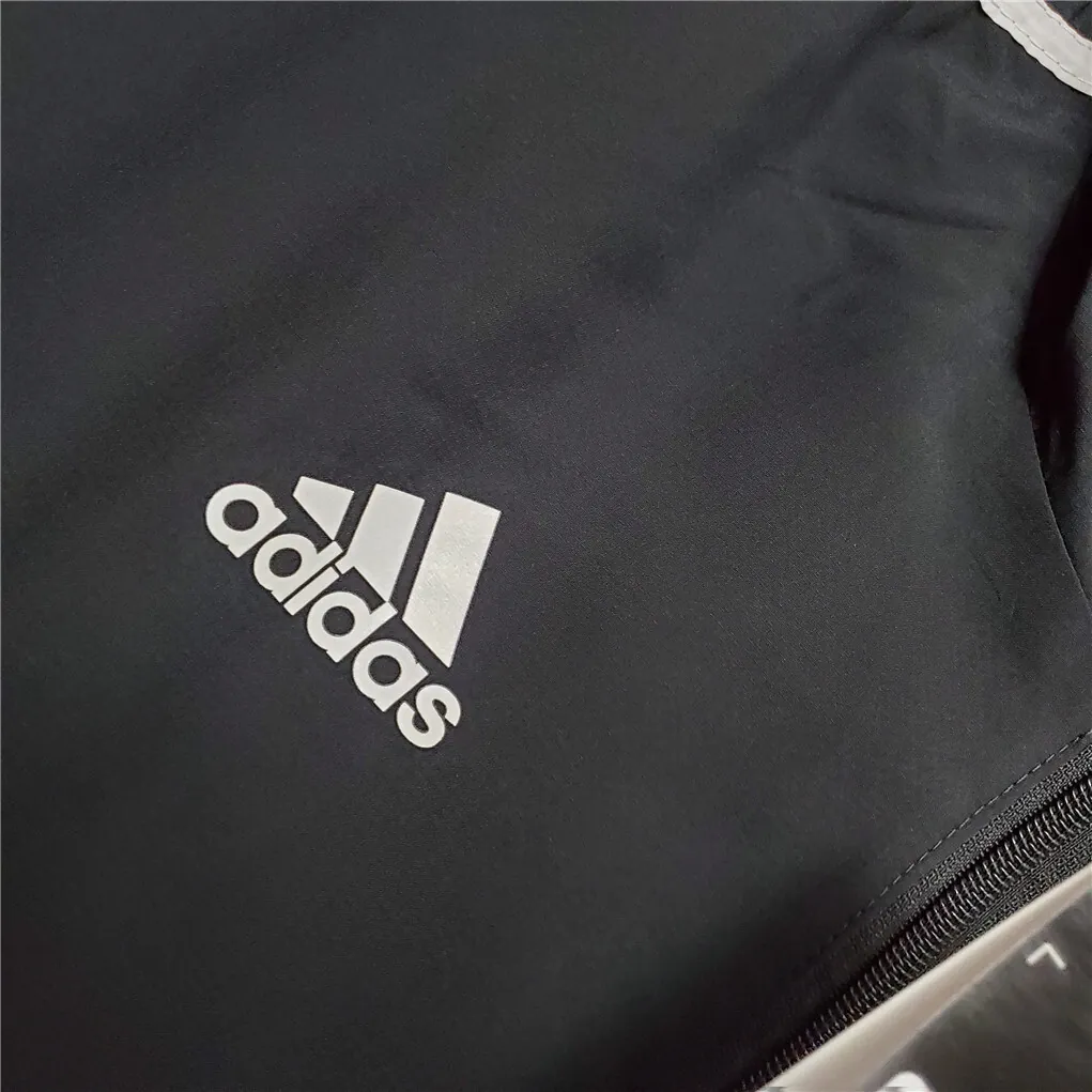 20-21 Manchester United black windbreaker 2
