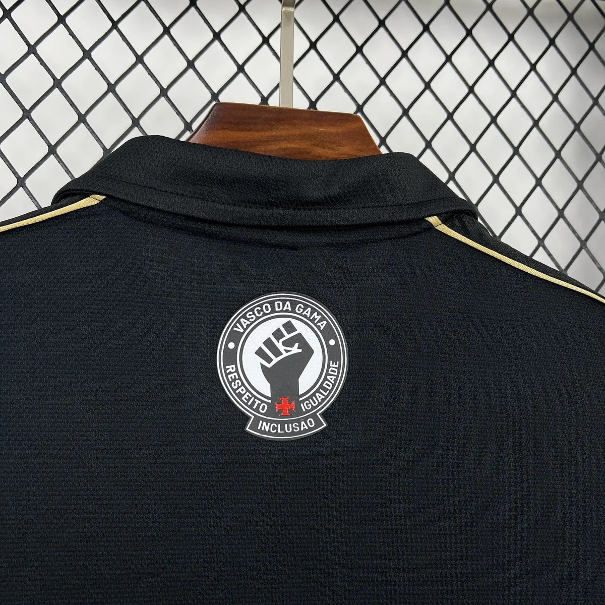 25-26 Vasco Da Gama Negritude T-Shirt Football Apparels Soccer AAAAJersey Yupoo 1