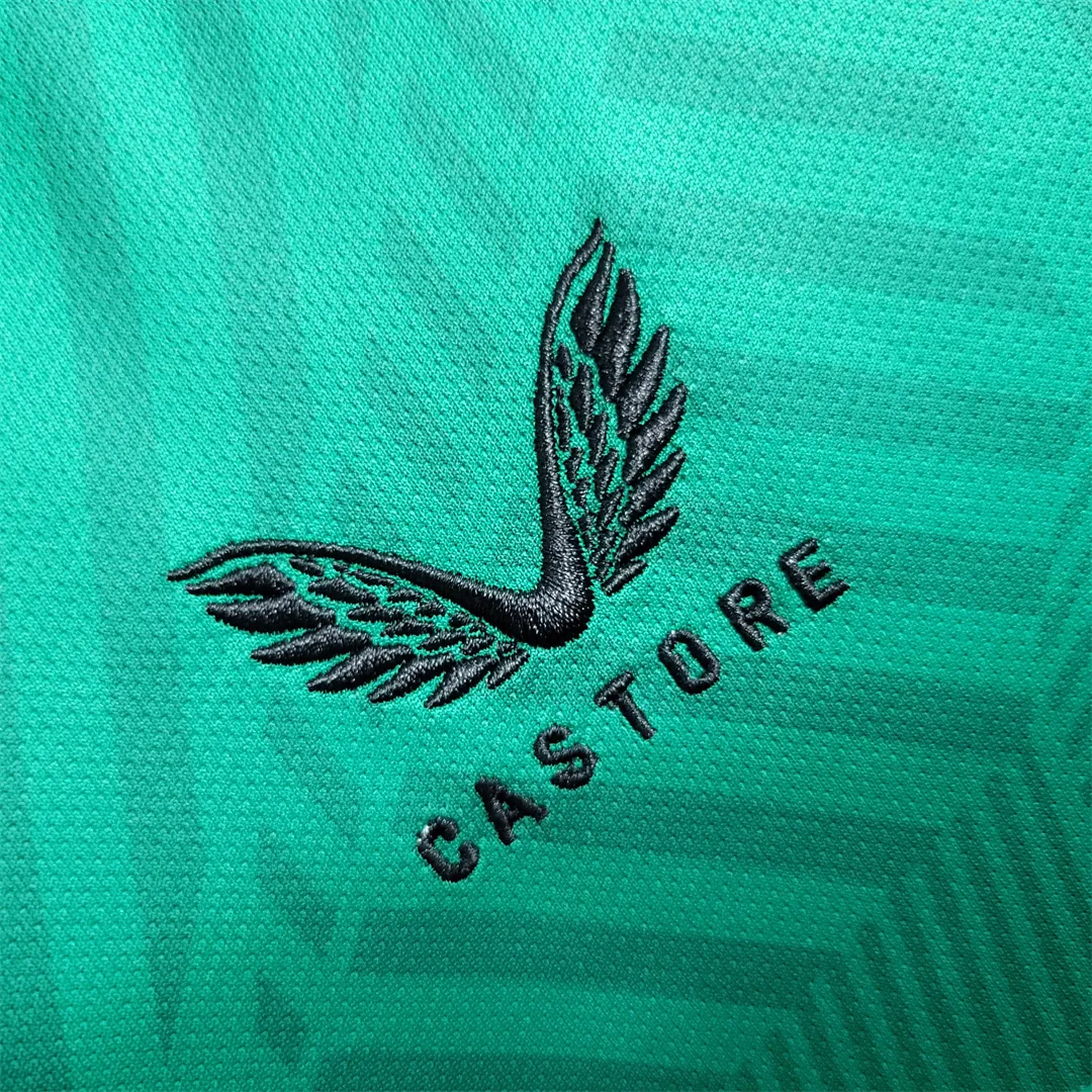 23-24 kids Newcastle away size 16-28 2