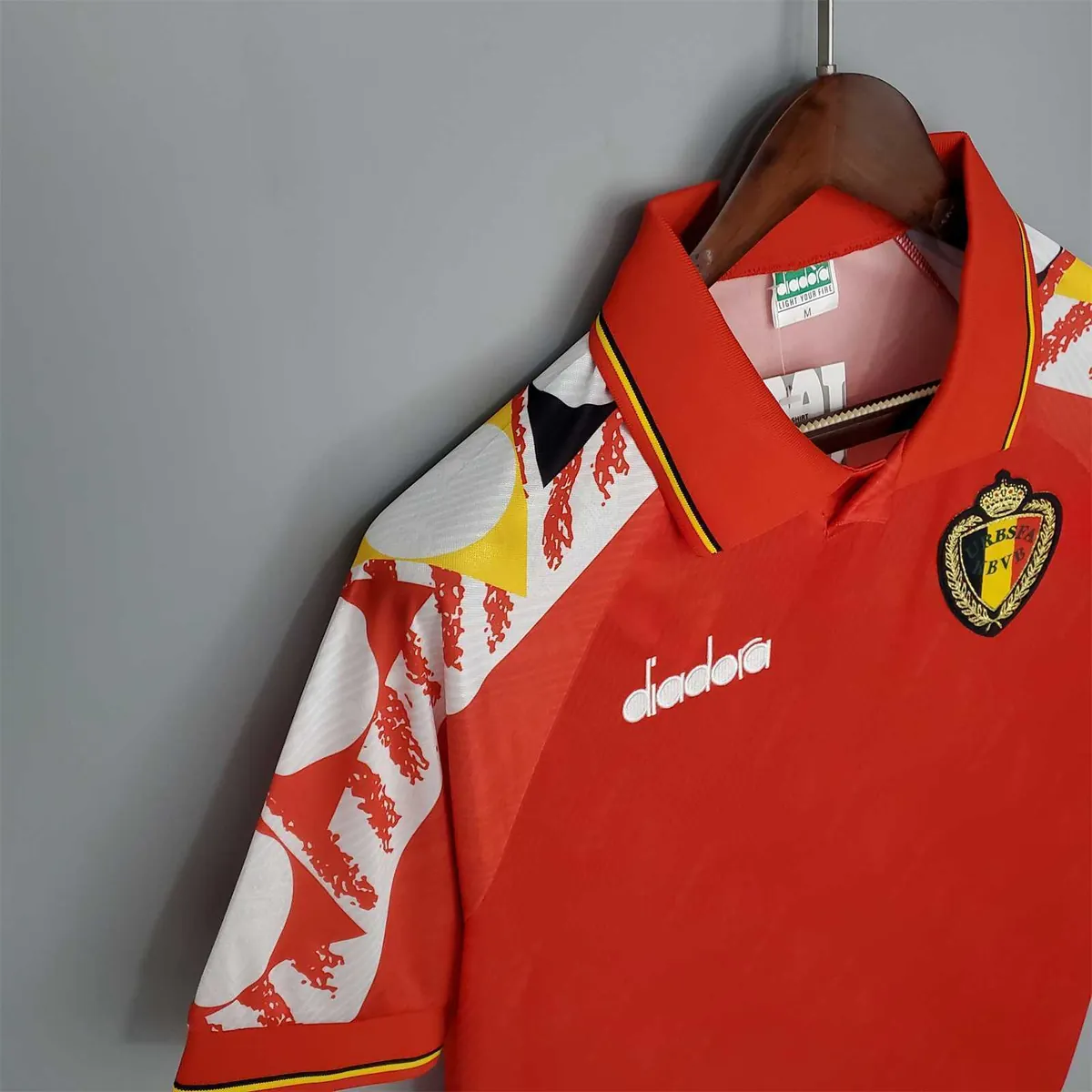 1995 Belgium red home 1