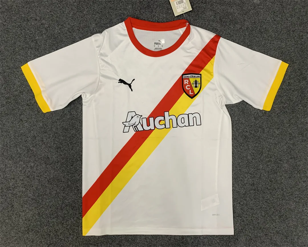 22-23 Lens third away 2